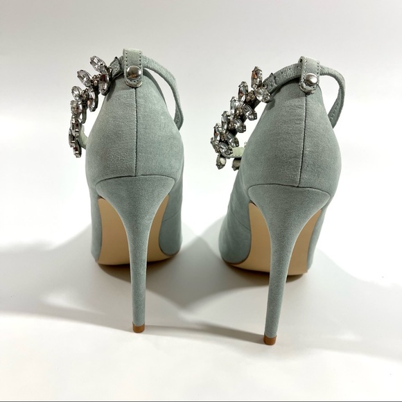 Shoedazzle light blue heels size 7.5 w/beautiful rhinestone strap NWOT - Picture 5 of 7